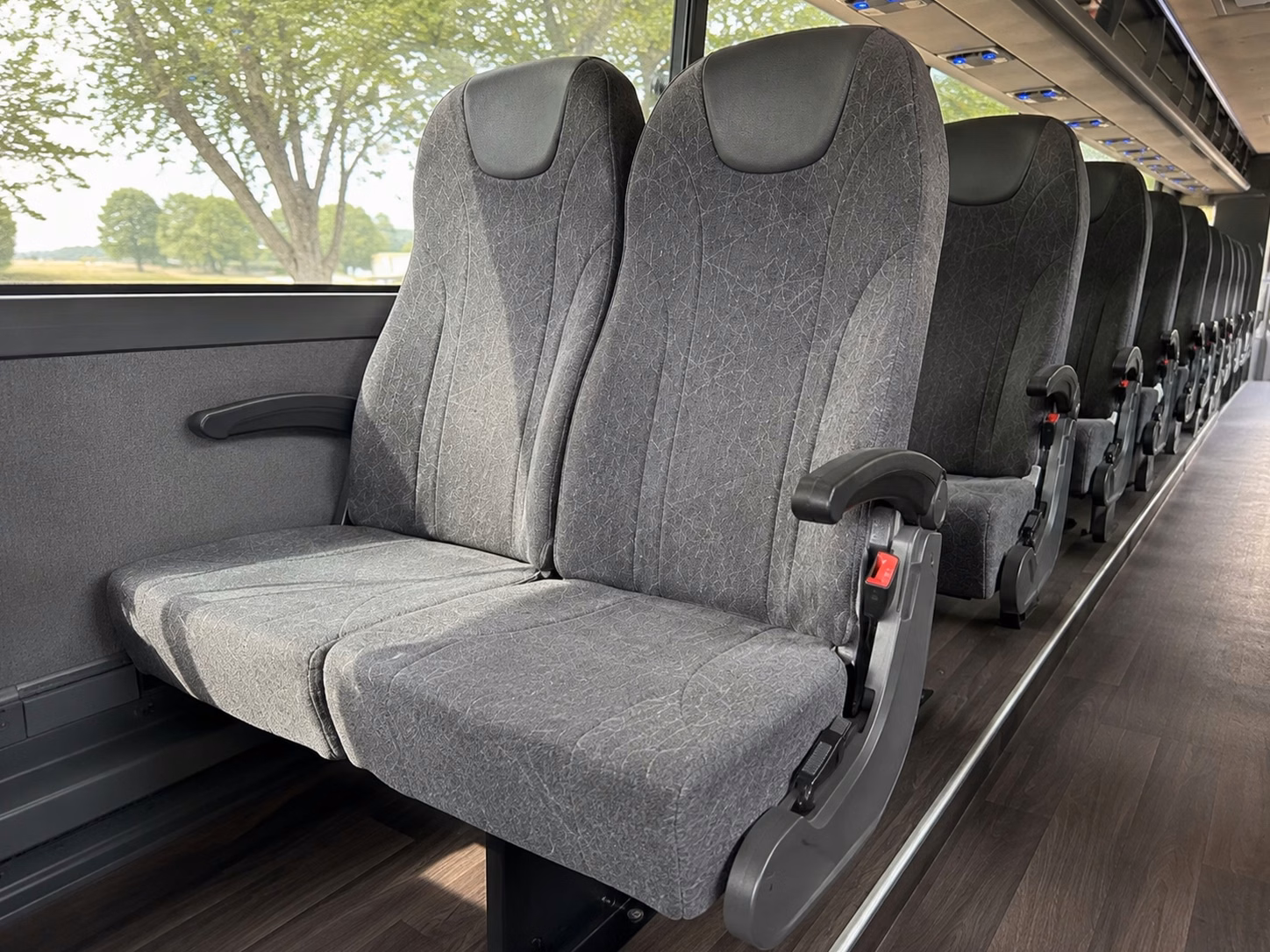 out of town guest shuttles for old bridge weddings make traveling easy for everyone